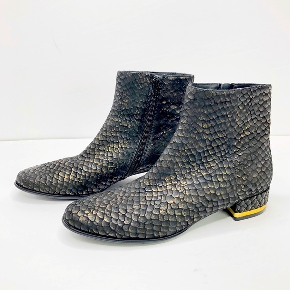 Vaneli snake suede ankle boots - Picture 8 of 9